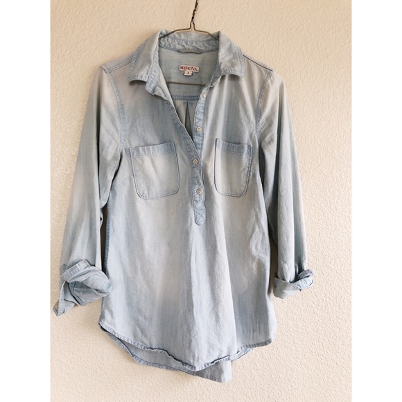 Merona Tops - Merona small jean light wash top roll up sleeves